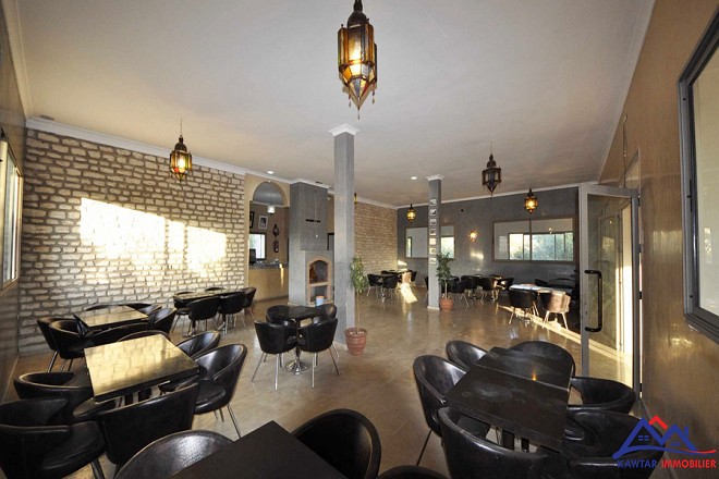 Rstaurant sur la route de Marrakech 8