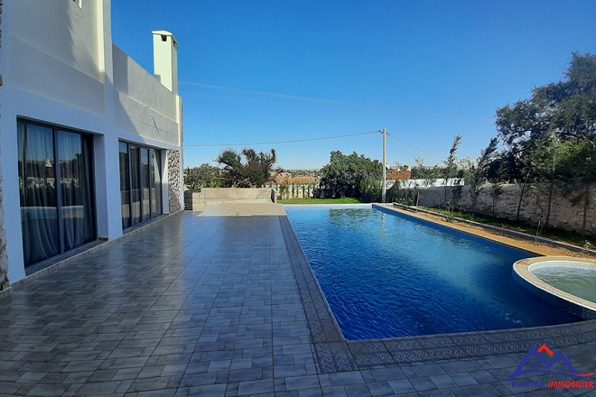 Agréable villa avec piscine 1