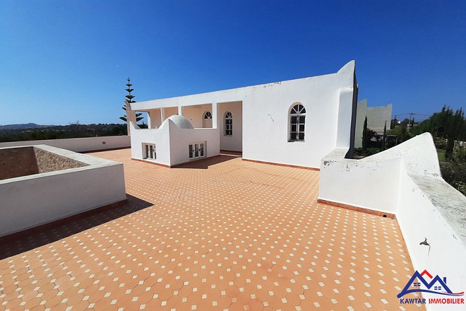 Jolie villa avec piscine 34