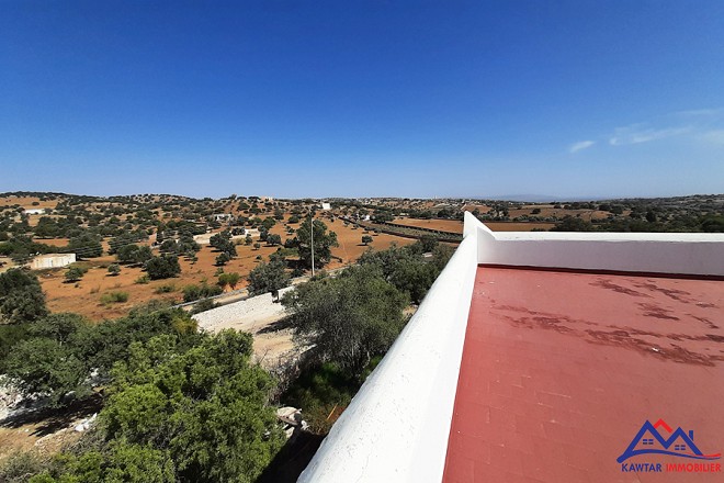 Jolie Villa avec piscine  23