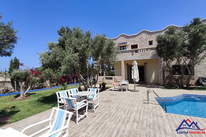 Agréable villa de 5 chambres avec piscine 1