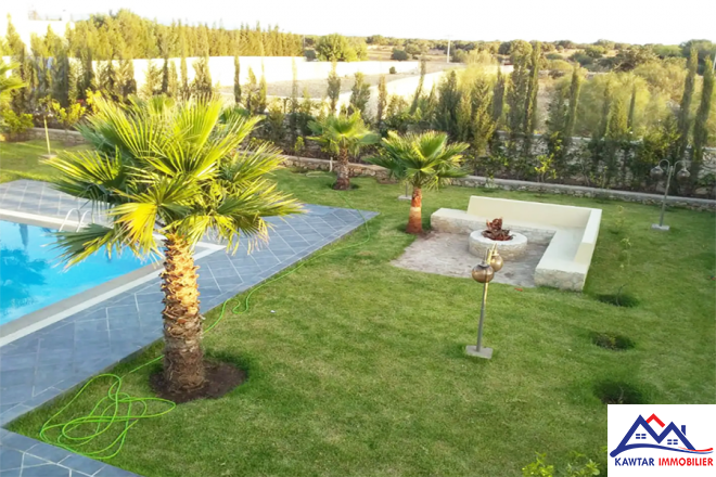 Charmante villa avec piscine 22