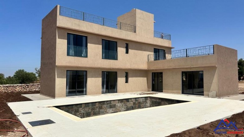 **À Vendre : Maison Spacieuse à Douar Boutazart** 27