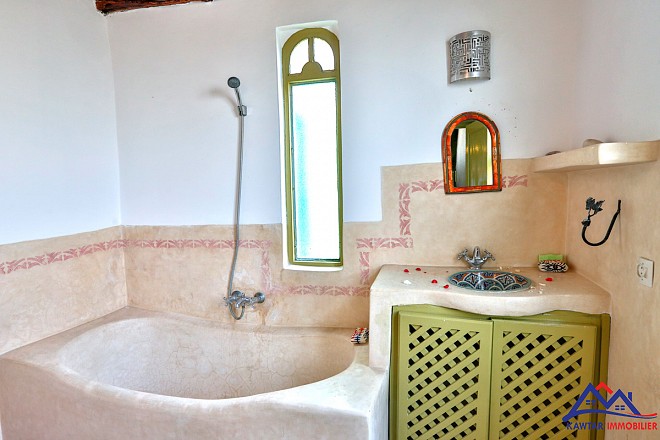 Élégant Riad Authentique de 6 Chambres avec Terrasse et Vue Panoramique 16