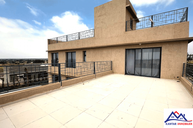 **À Vendre : Maison Spacieuse à Douar Boutazart** 2