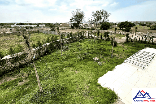 **À Vendre : Maison Spacieuse à Douar Boutazart** 3