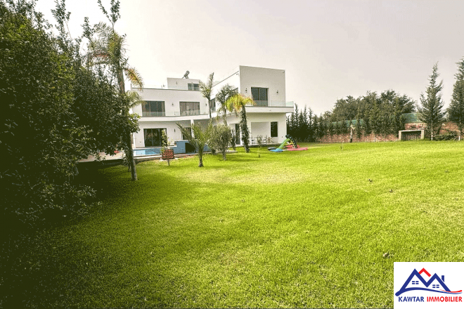 Magnifique Propriété avec Piscine et Jardin, à seulement 200m de la Plage 11