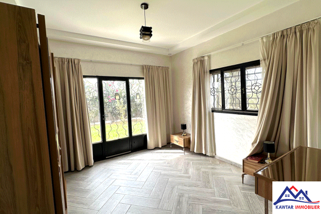  À Vendre – Superbe villa avec piscine à Douar Laareb  4