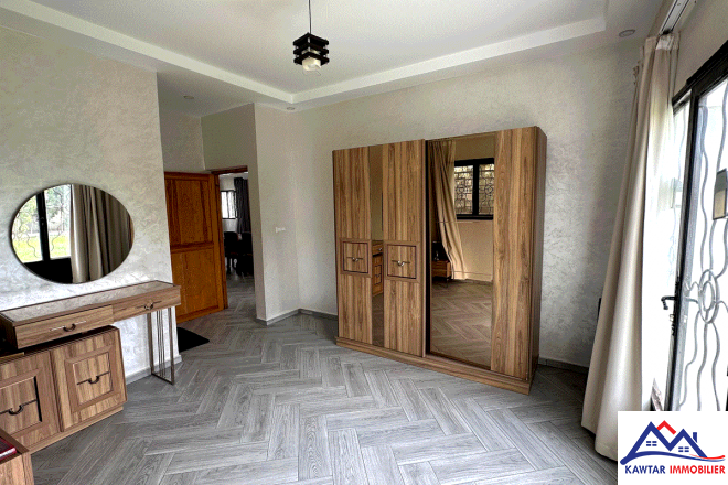  À Vendre – Superbe villa avec piscine à Douar Laareb  3