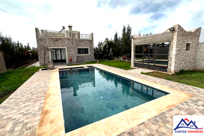  À Vendre – Superbe villa avec piscine à Douar Laareb  13