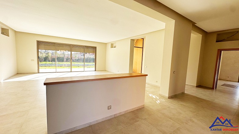 Villa neuve à vendre – Route de Fès 9