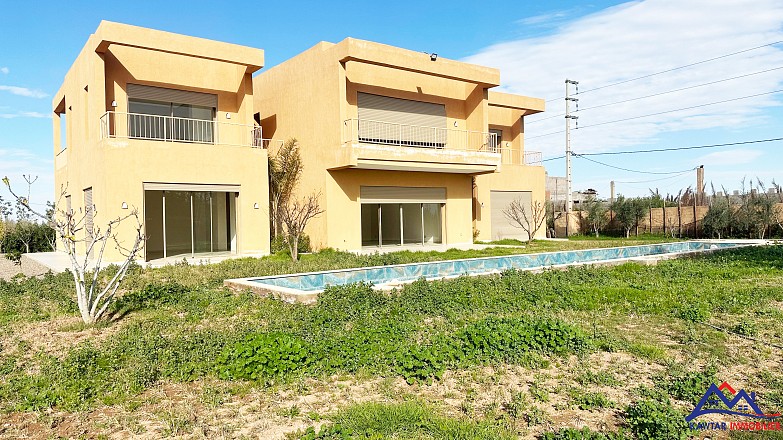 Villa neuve à vendre – Route de Fès 4