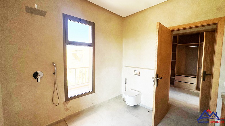 Villa neuve à vendre – Route de Fès 17