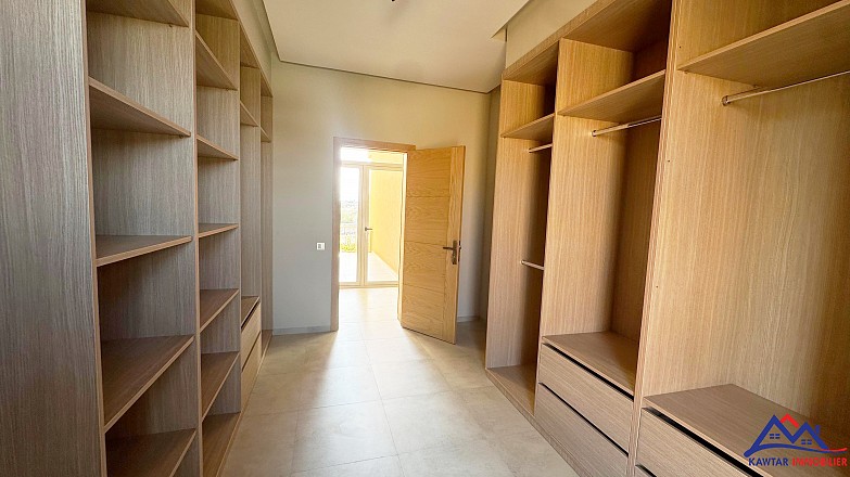 Villa neuve à vendre – Route de Fès 18