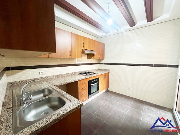 À VENDRE – Appartement spacieux au cœur du quartier Victor Hugo  10