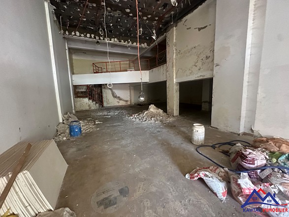 À VENDRE – LOCAL COMMERCIAL DE 225 M² – GUÉLIZ, AVENUE ABDELKRIM KHATTABI 1