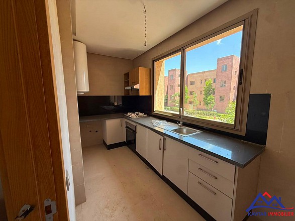 À VENDRE – BEL APPARTEMENT À PRESTIGIA 9