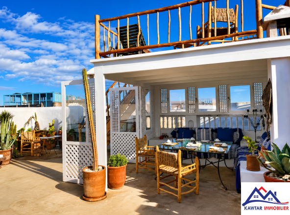 RARE OPPORTUNITÉ AU CŒUR DE LA MÉDINA D’ESSAOUIRA – RIAD DE CHARME AVEC VUE PANORAMIQUE ET FORT POTENTIEL 3