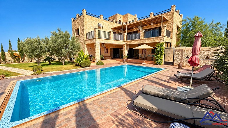 Villa à vendre – Hrarta, Route de Marrakech – Essaouira 1