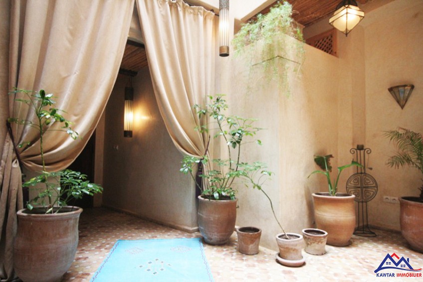 Joli Riad prés de la mèr — 2