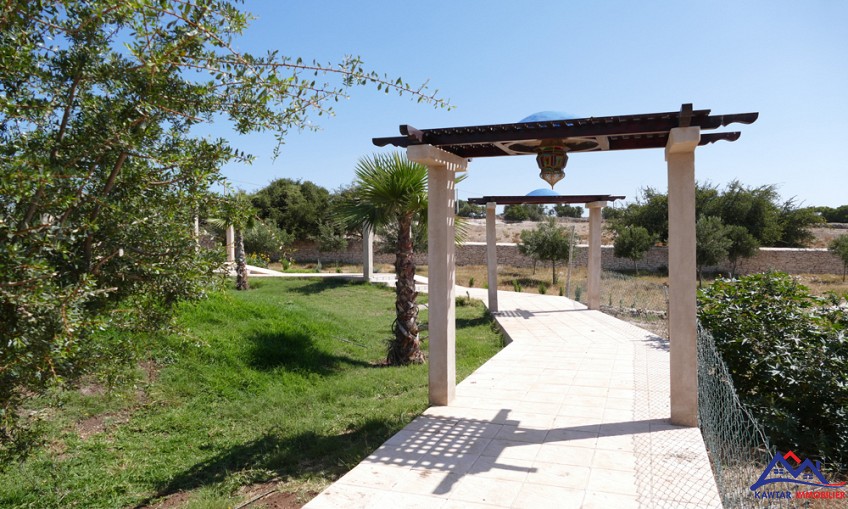 Villa 11300 m² à indéfini — 9