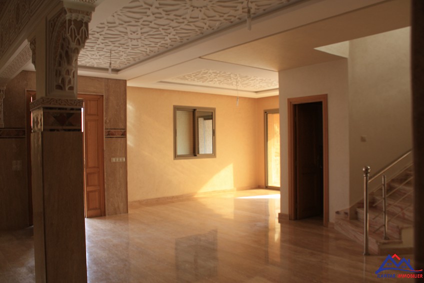 immense villa à vendre — 4
