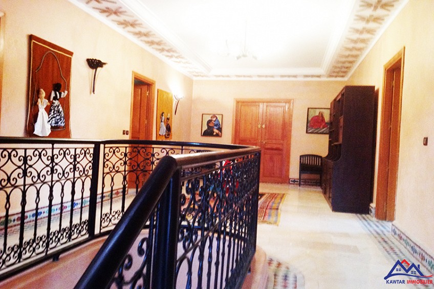 فيلا 750 م² في Route de Ouarzazate — 2