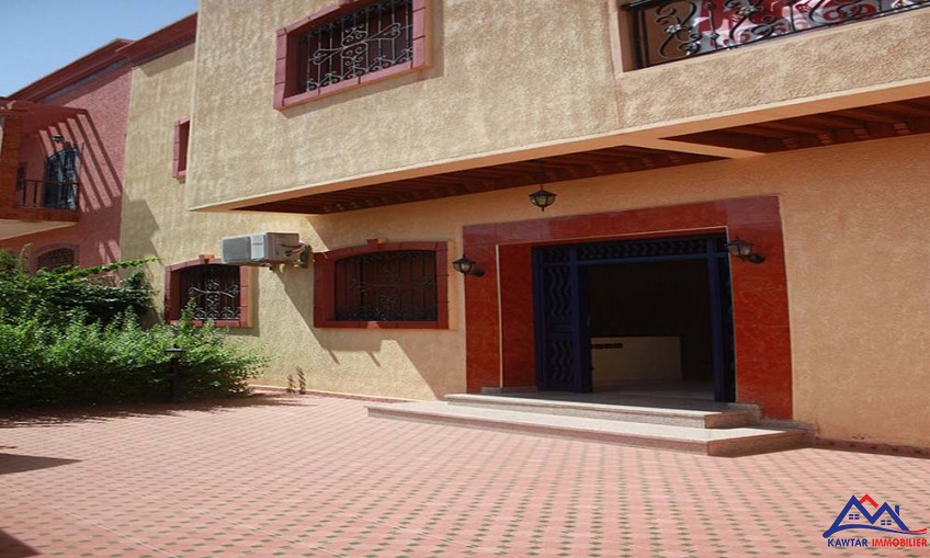 A vendre belle villa  à Targa