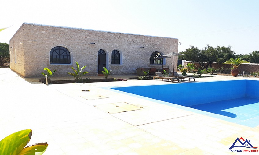 Villa 4000 m² à indéfini — 3