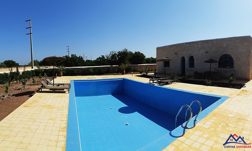 Villa 4000 m² à indéfini — 4