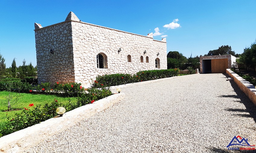 Villa 1500 m² à indéfini — 3