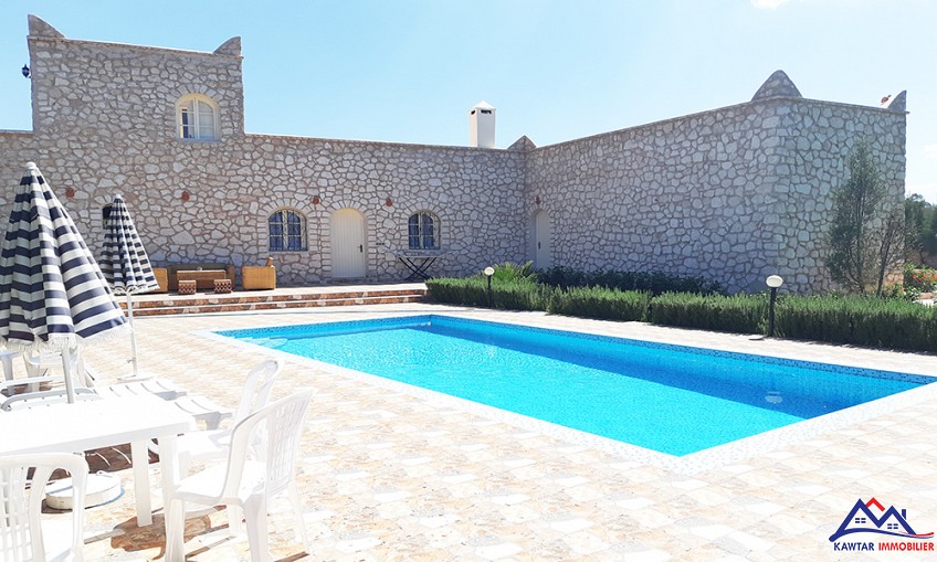 Villa 1500 m² à indéfini — 2