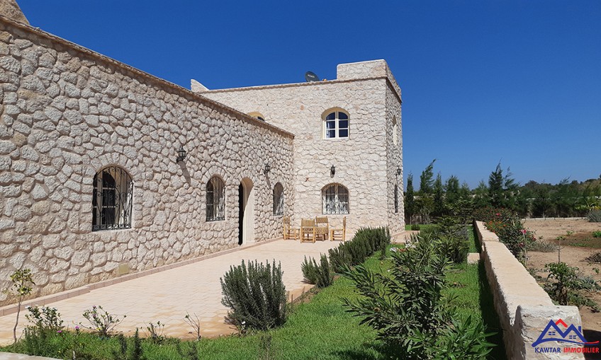 Villa 1500 m² à indéfini — 9