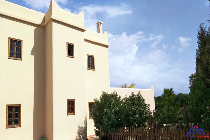 Villa 1040 m² à indéfini — 4