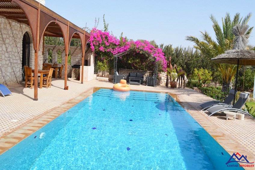villa avec piscine