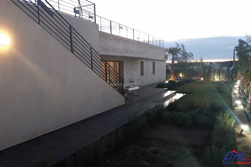Villa 1400 m² à indéfini — 2
