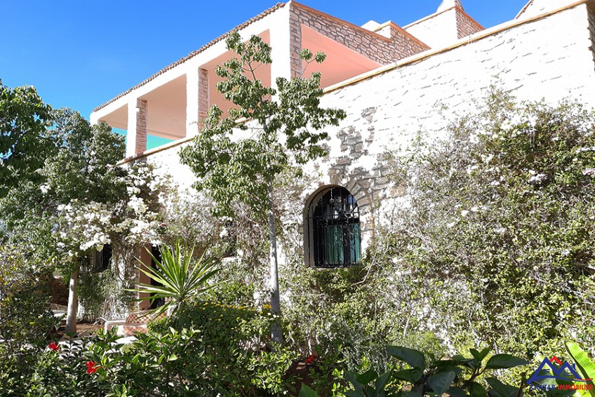 Villa 1750 m² à indéfini — 8