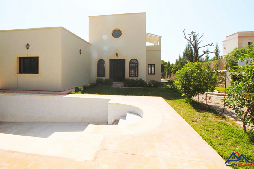 Jolie villa à Ghazoua