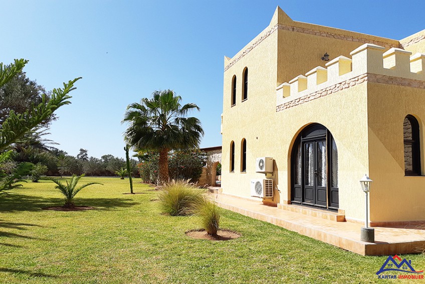 Villa 4900 m² à indéfini — 3