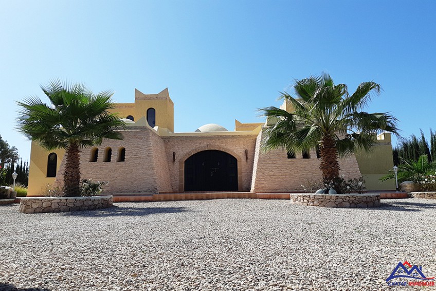 Villa 4900 m² à indéfini — 4