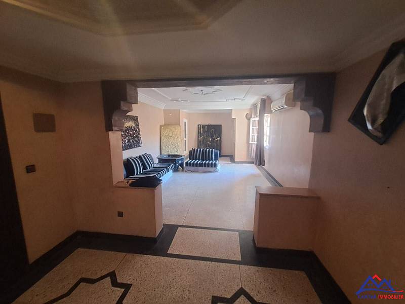 Appartement spacieux à rénover à Gueliz
