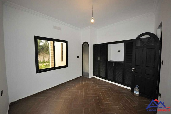 Villa avec piscine et jardin 4