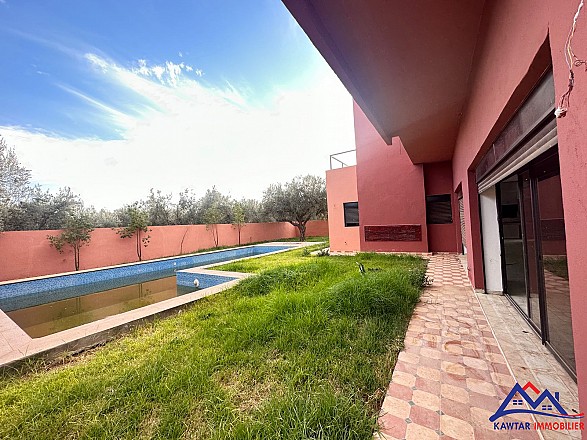 Très jolie Villa 6