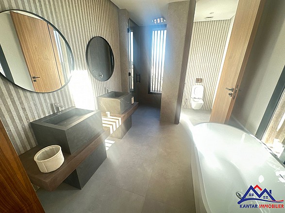 SUPERBE VILLA  25