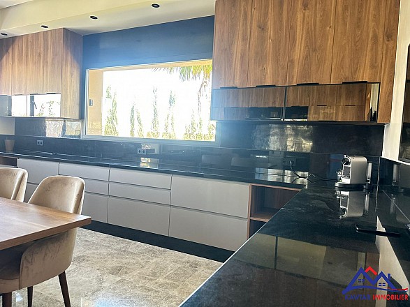 VILLA SOMPTUEUSE  32