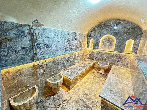 VILLA SOMPTUEUSE  35