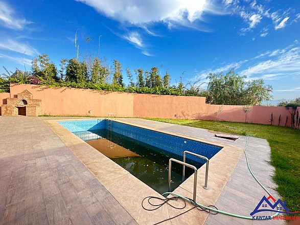 Très jolie Villa 1