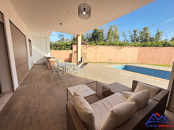 Très jolie Villa 4