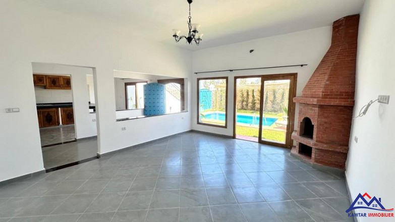 Villa avec Piscine et Terrasse Vue Dégagée à Vendre 14
