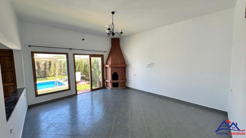 Villa avec Piscine et Terrasse Vue Dégagée à Vendre 13